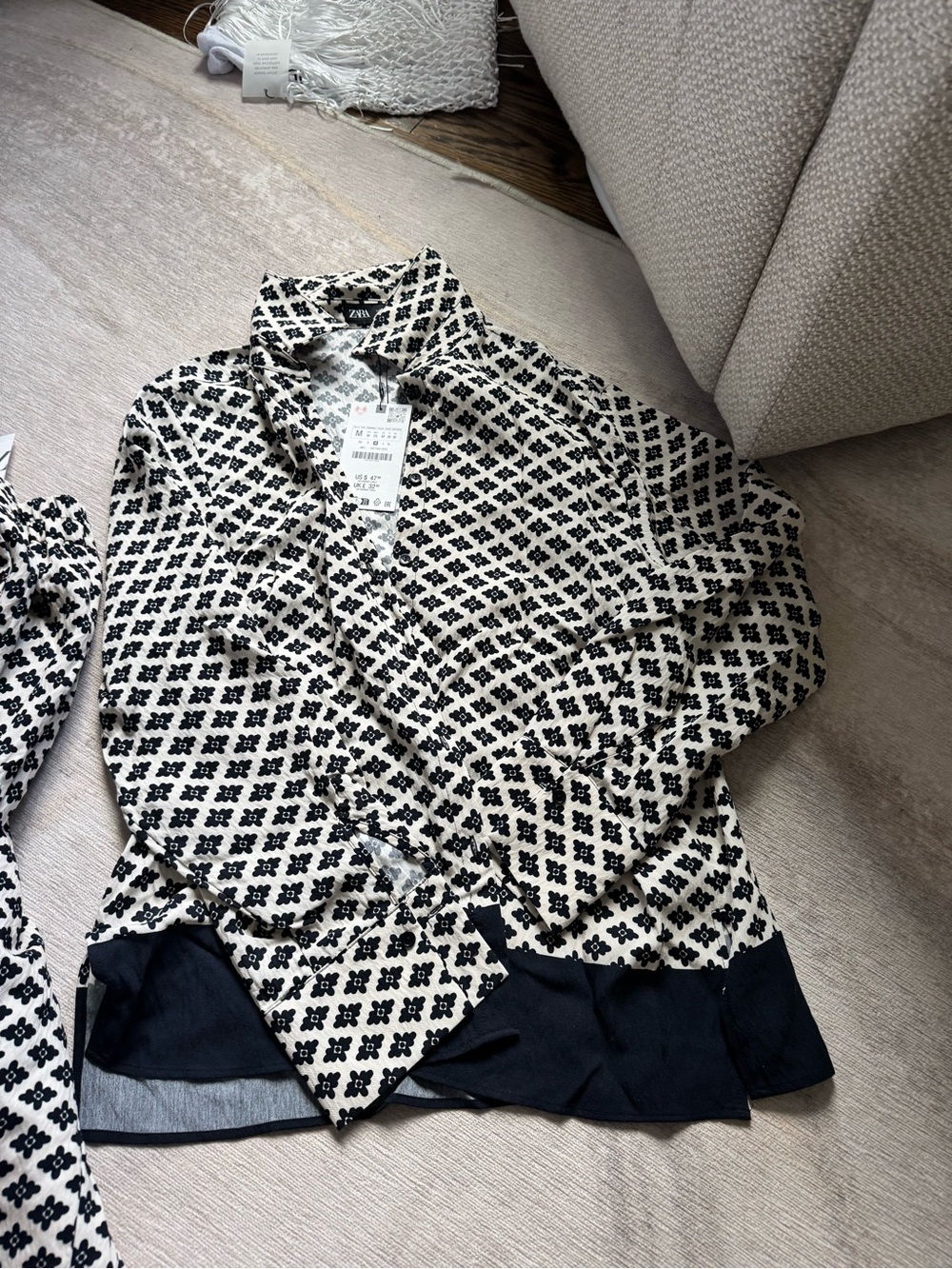 New Zara Black and White Geometric Button-Front top pants set